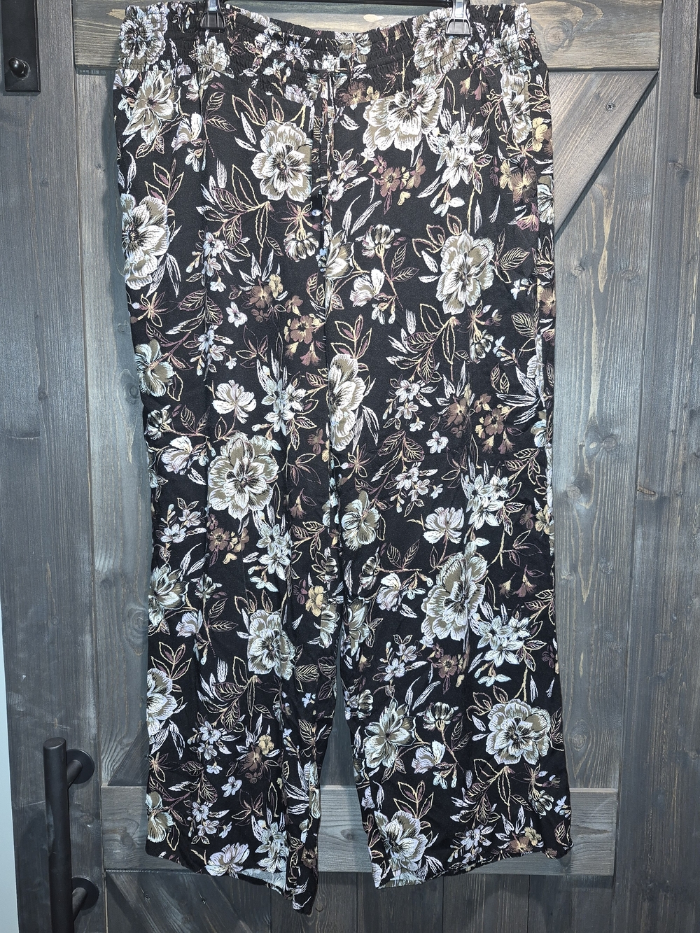Maurices Black Floral Wide-Leg Pants with Cream Accents